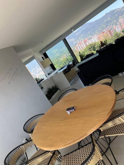 Apartamento De Lujo Con La Mejor Vista De Medellin Apartment Bagian luar foto