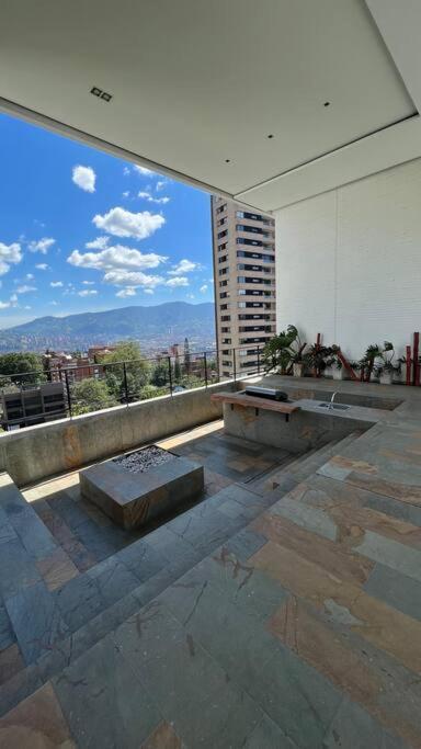 Apartamento De Lujo Con La Mejor Vista De Medellin Apartment Bagian luar foto