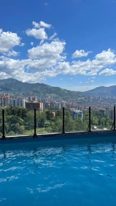 Apartamento De Lujo Con La Mejor Vista De Medellin Apartment Bagian luar foto