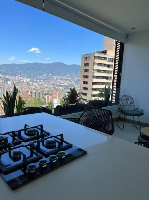 Apartamento De Lujo Con La Mejor Vista De Medellin Apartment Bagian luar foto